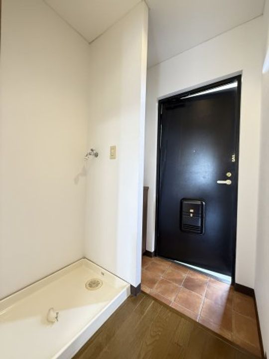 ラ・セゾン城北の玄関