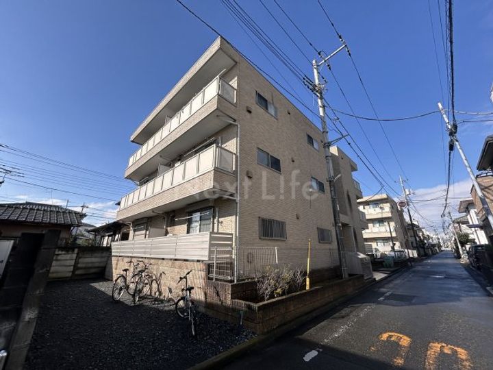 ドミール弐番館の外観