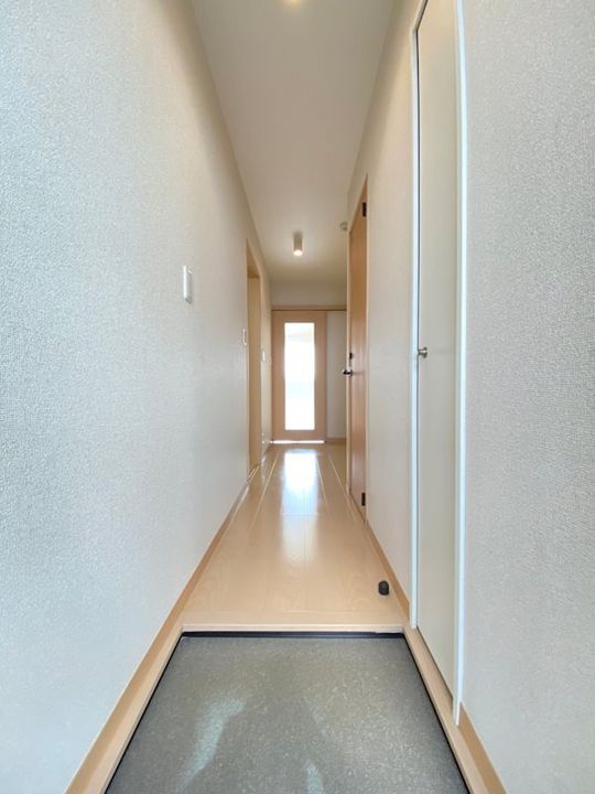 神奈川県横浜市金沢区谷津町(アパート)の賃貸物件の玄関