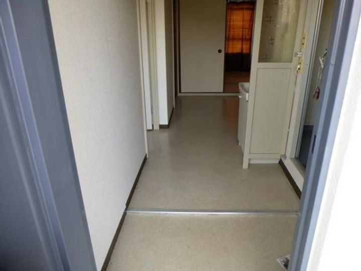 箕面メイプルの玄関