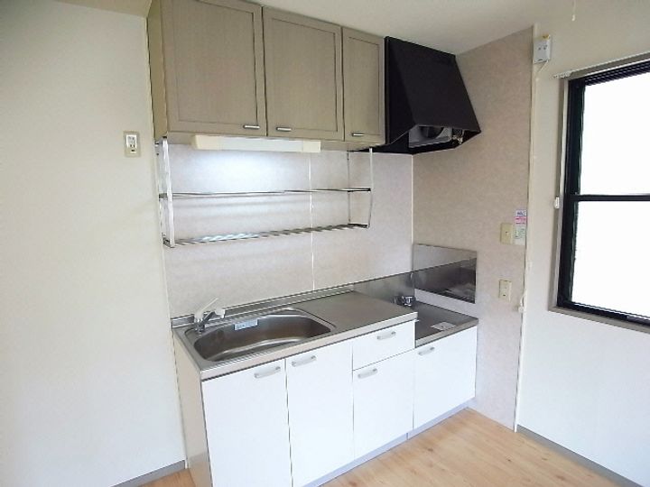 ハイカムール林のキッチン