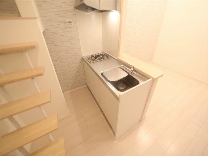 colors(カラーズ)のキッチン