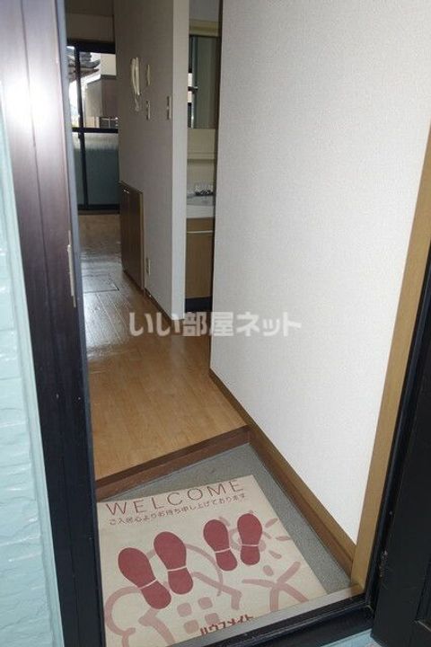 福島県福島市南中央4(アパート)の賃貸物件の玄関