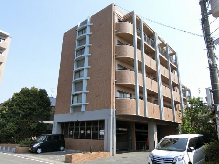 グランドゥールオニクラの外観