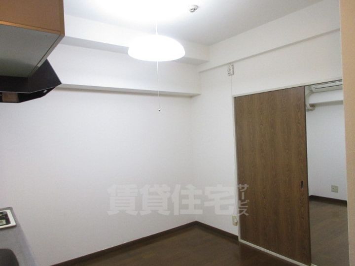 クリスタルシャトーの居間