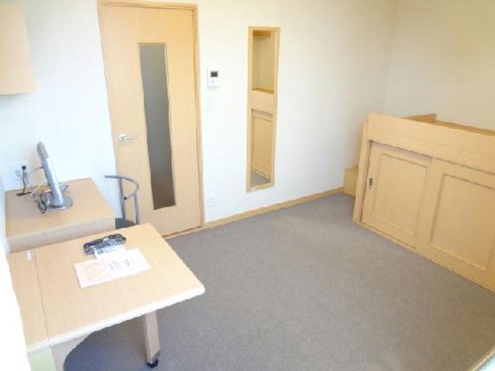 レオネクストホープ ガーデンの居間