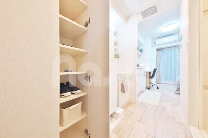 東京都板橋区中丸町(マンション)の賃貸物件の玄関