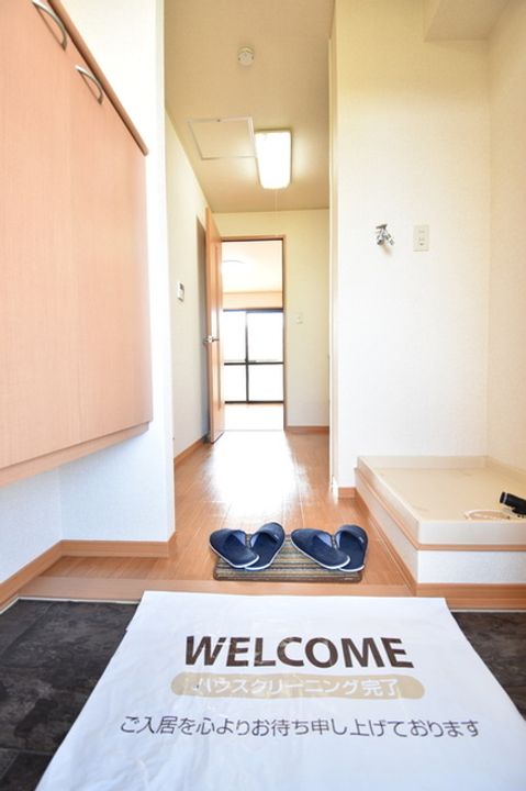 新潟県新潟市東区石山1(アパート)の賃貸物件の玄関