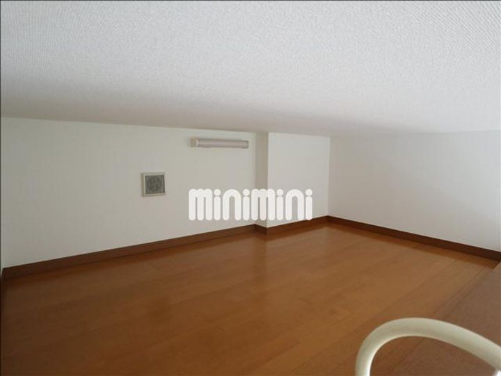 ガーデンコート横浜鶴見の居間