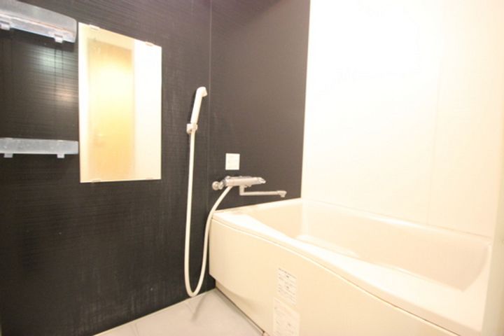 横川章栄ビルの風呂