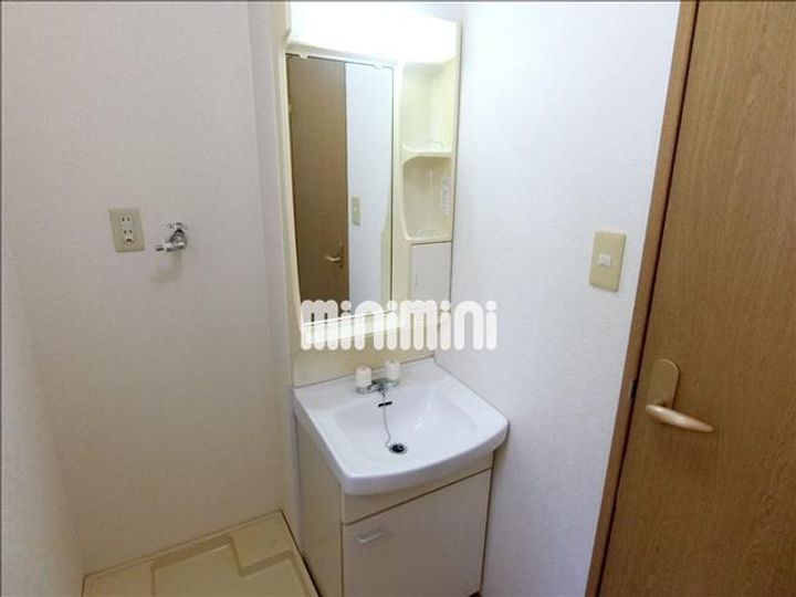 プレジール尾平B棟の内装