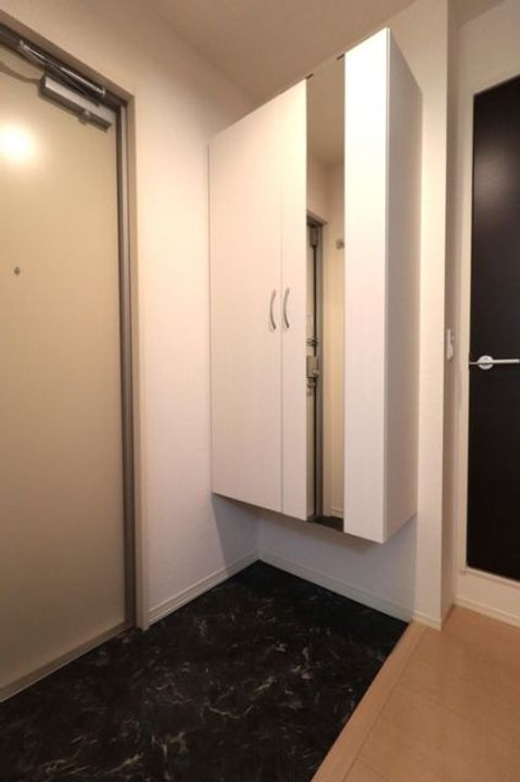 サンシャトーの玄関