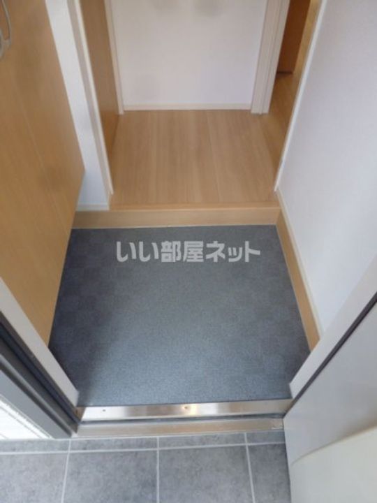 埼玉県草加市草加1(アパート)の賃貸物件の玄関