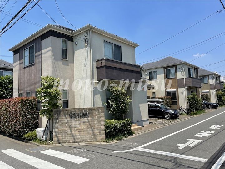 東京都世田谷区上用賀4(一戸建)の賃貸物件の外観