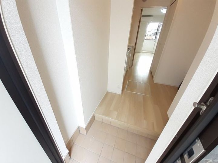 福岡県筑紫野市光が丘4(アパート)の賃貸物件の玄関