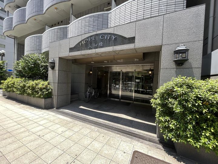 大阪府大阪市北区浪花町の賃貸マンションの地図