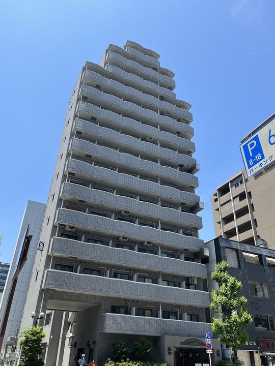 大阪府大阪市北区浪花町の賃貸マンションの外観