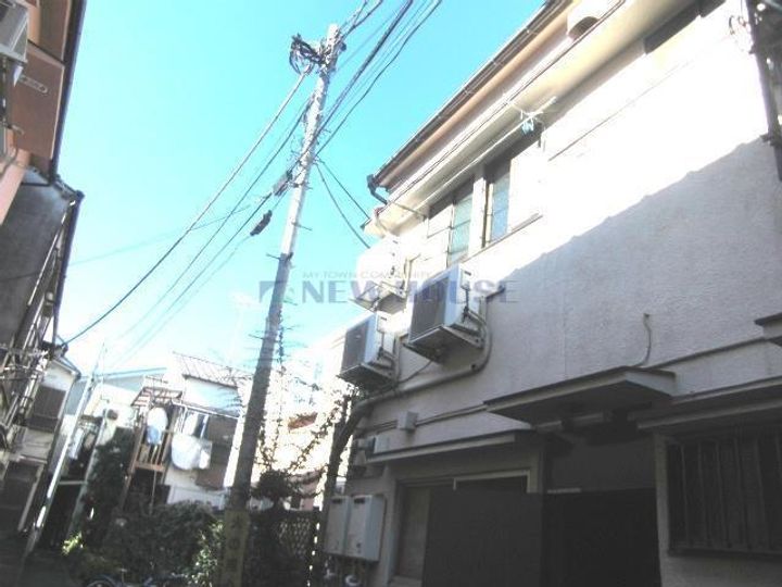 ファミリア デ ヒラの外観