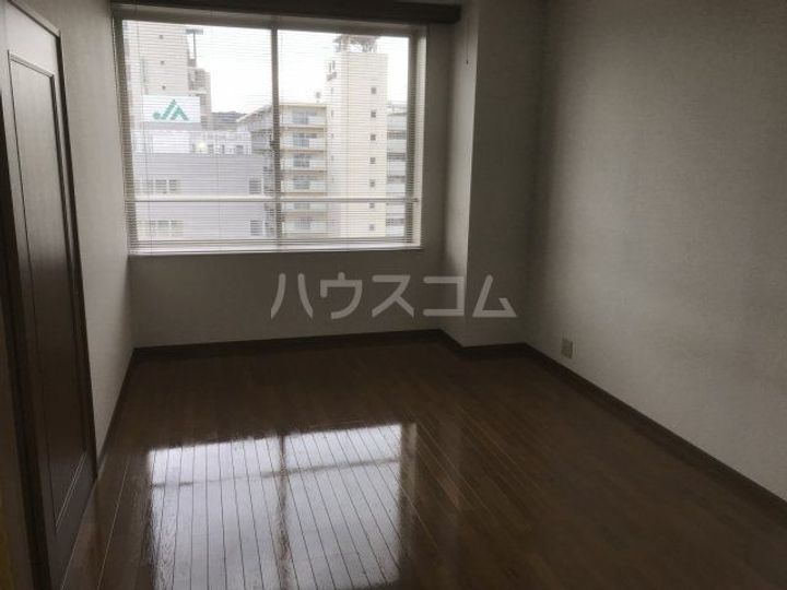 さがみビルドの居間