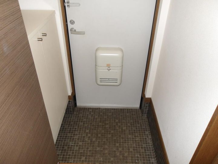 緑風館 D棟の玄関