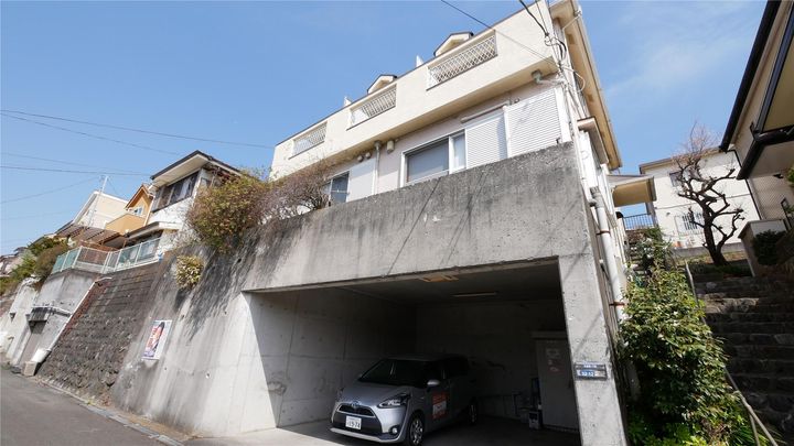高澤ハイツの外観