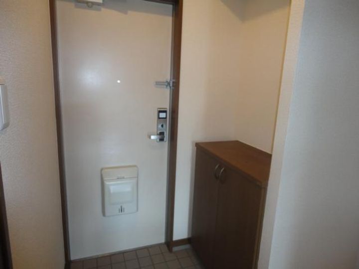 広島県福山市東川口町3(アパート)の賃貸物件の玄関