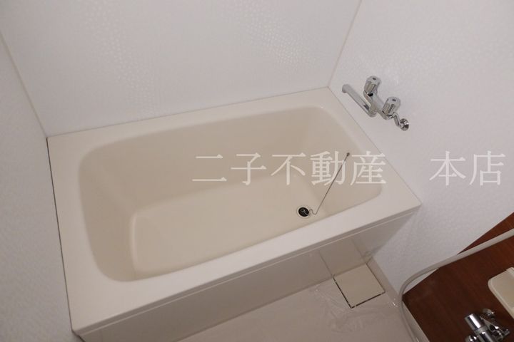 岡山県岡山市南区福富東1(マンション)の賃貸物件の風呂