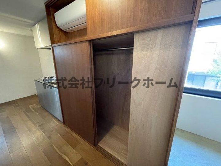 東京都武蔵野市吉祥寺南町2の賃貸マンションの内装