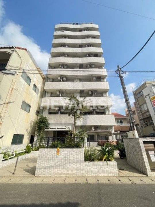 ライオンズマンション諏訪神社前の外観