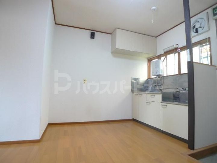 スズキハイツの居間