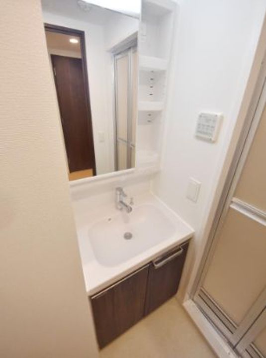 東京都中央区日本橋箱崎町(マンション)の賃貸物件の内装