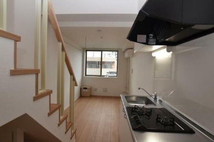 シャルム北千住の居間