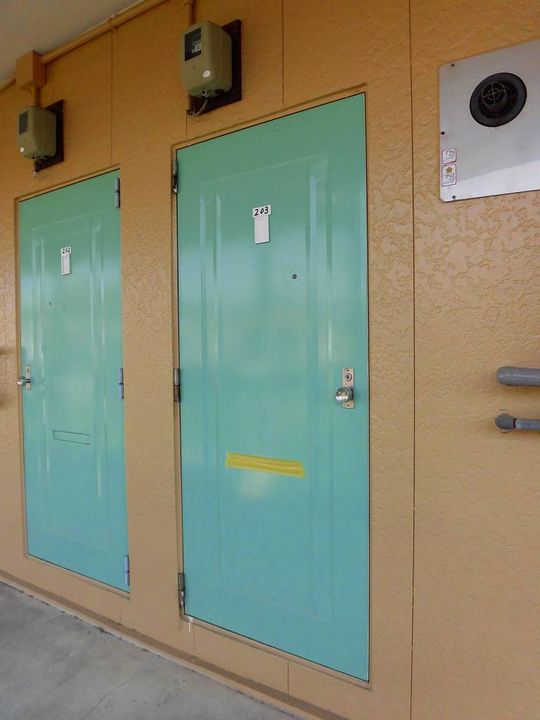 あかつき荘の玄関