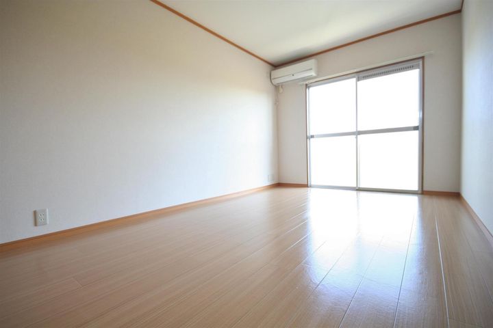 コーポ城北の居間