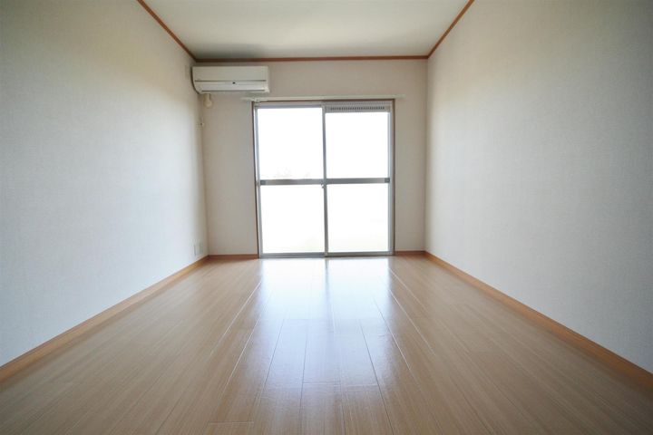 コーポ城北の居間