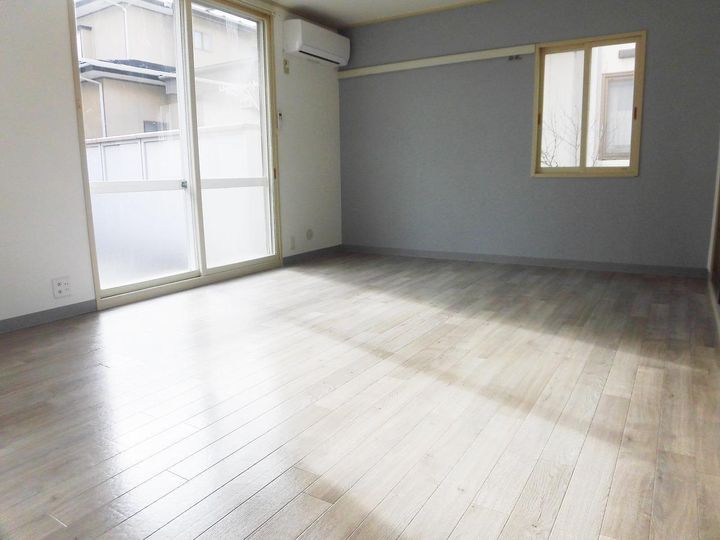 ロワイム・サンハイツ横森の居間