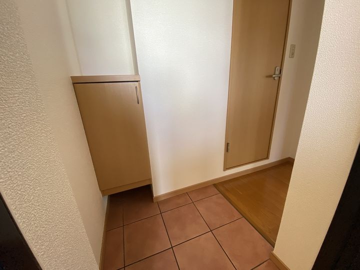 グランビュー宮内の玄関