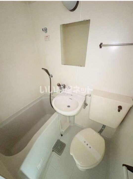 ジュネススズキの風呂