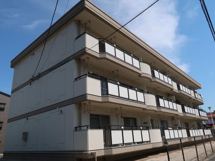 ウタリパークマンションの外観
