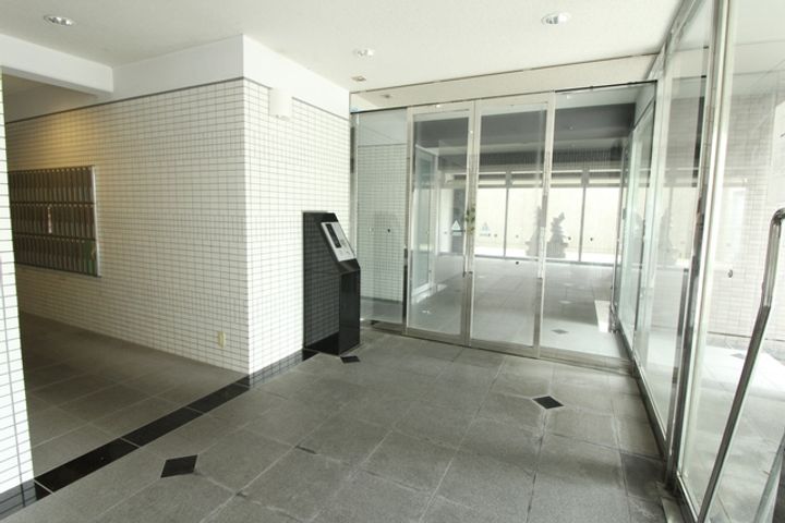 ドルトワール南笹口の地図