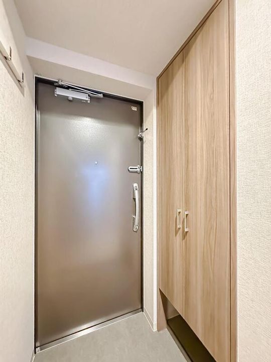 東京都港区麻布十番1(マンション)の賃貸物件の玄関