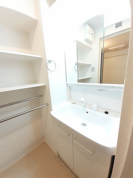 Calme 楡の木の内装