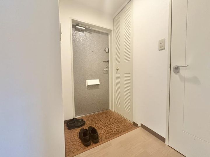 阪神ハイグレードマンション1番館の玄関