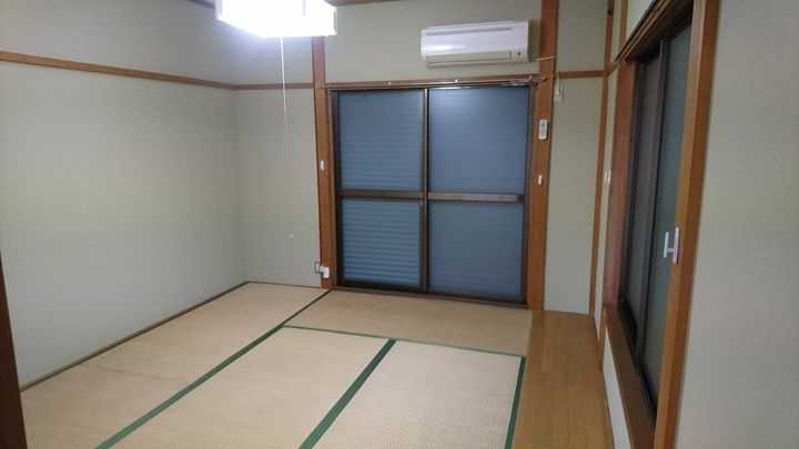 コーポタチバナの居間