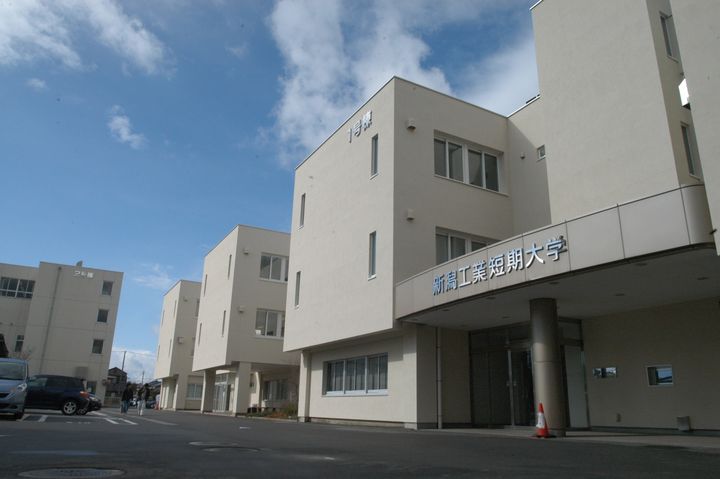 T.REX 206号室の周辺