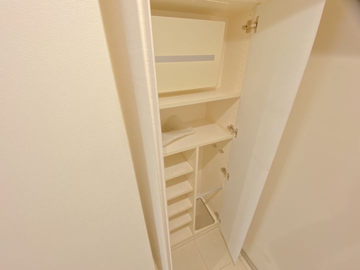 AZEST田無の玄関