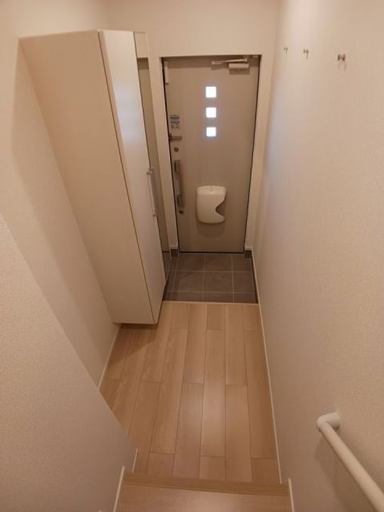 福島県伊達市保原町字旭町(アパート)の賃貸物件の玄関