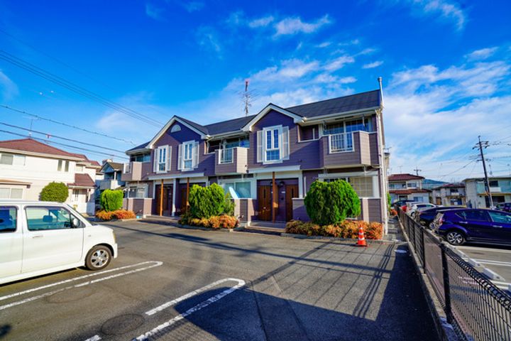 エヴァーグリーンA棟の外観