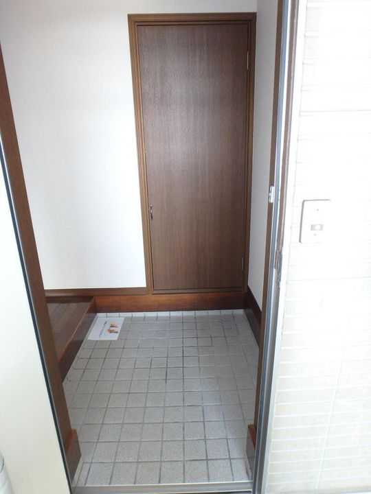 仙蓉コート西舘の玄関