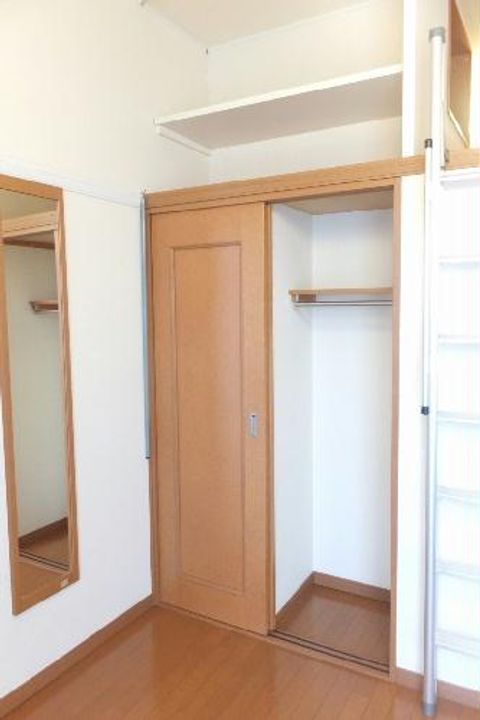 レオパレスパレスマンションIの内装